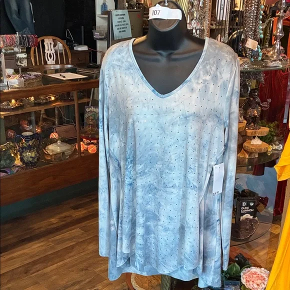 Women's Blue V-Neck Top - Picture 2 of 3